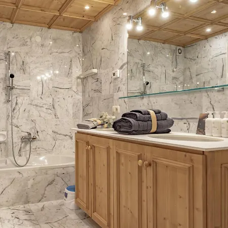 Kitz Hills Mondschein 샬레