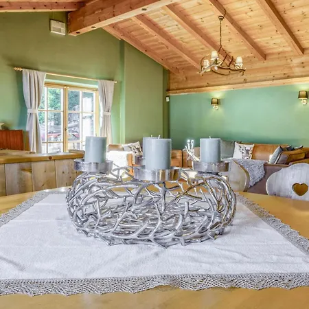 Kitz Hills Mondschein * קיצביהל