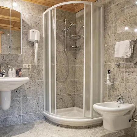 Kitz Hills Mondschein Alpehytte *